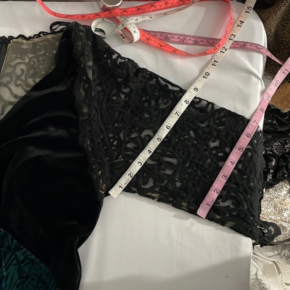 NEW Tadashi Shoji V-Neck‎ Velvet & Illusion Gown in Black/Forest [PLUS 18W ] - Picture 15 of 16